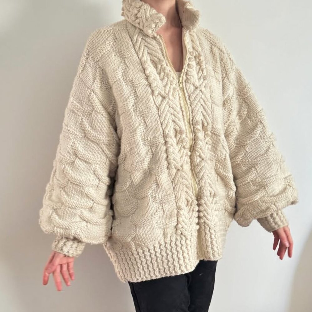 Handmade Oversize Chunky Knit Sweater Zip Bubble Sleeve Mum's Zip Up Ivory White - Picture 3 of 8